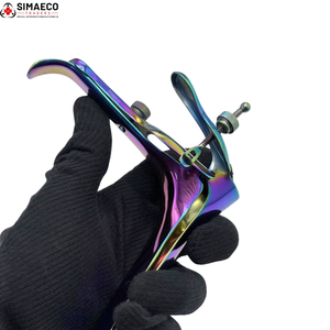 Espéculo Vaginal SIMAECO Innovative Rainbow Graves – Instrumento Quirúrgico Ginecológico con Recubrimiento de Titanio - Product Image 4