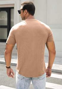 เสื้อยืดเฮนลีย์ผู้ชายทรงปกติ แขนสั้น ผ้าทอ ระบายอากาศ แห้งเร็ว เหมาะสำหรับออกกำลังกาย เล่นกีฬา มีกระดุม สวมใส่สบายๆ - Product Image 4