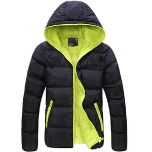 Veste d'hiver matelassée pour homme, personnalisée par le fabricant, noire avec capuche contrastante orange, chaude et épaisse, vêtement d'extérieur matelassé - Product Image 4