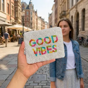 Mini porte-monnaie brodé perlé, motif lettres 'Good Vibes', fermeture éclair, style bohème, fait main, usage quotidien, à prix compétitif - Product Image 3