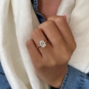 Bague solitaire en diamant de laboratoire de 2 carats, taille coussin, design unique, délicate, en or 14k ou 18k, pour fiançailles ou mariage, tendance, certifiée IGI - Product Image 4