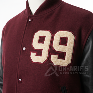 เสื้อแจ็คเก็ตวาร์ซิตี้สีแดงเลือดหมูสำหรับผู้ชาย แขนเสื้อหนัง PU สีดำ ปักลาย 99 และโลโก้รูปมงกุฎ สวมใส่สบายๆ ในฤดูใบไม้ร่วง - Product Image 3