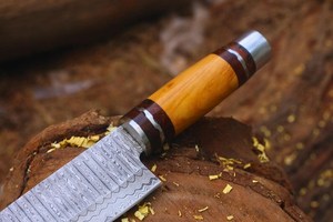 Couteau de Chef en Acier Damas Fait Main Personnalisé, Tranchant comme un Rasoir, 8-9,9 pouces, Manche en Bois, Prise en Main Moderne et Confortable, Ambidextre, Finition Brossée - Product Image 5