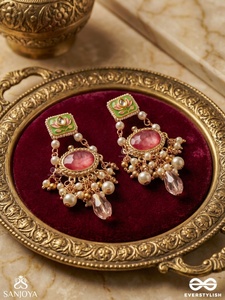 Ethnic <b>Indian</b> Zircon Kundan Tikka <b>Hair</b> Clip with Pearls High Gold Polish Handmade Wedding Party Wear Women <b>Accessories</b> - Product Image 3