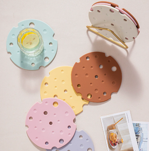 Round Silicone Heat Insulation Pad Anti Scalding Pot Mat Oil Resistant <b>Table</b> <b>Protector</b> Kitchen Coaster - Product Image 3