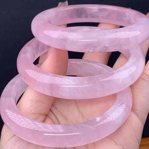 Nouveau bracelet en résine multicolore pour femme – Bijou de mode de haute qualité à porter la nuit – Artisanat en résine - Product Image 5