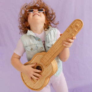 Guitarra de juguete de ratán tejida a mano para la educación musical de los niños, juguetes musicales para niños, guitarras de juego de alta calidad - Product Image 2