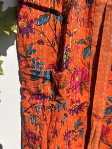 Hermosa Túnica Kantha Hecha a Mano con Estampado de Aves, Túnica Larga de Algodón Acolchado Kantha, Chaqueta de Invierno para Mujer, Vestido para la Playa - Product Image 3
