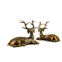 Paire de figurines de cerfs en laiton rustique, 5,5 pouces, finition dorée antique, artisanat traditionnel tribal, décoration d'intérieur en métal