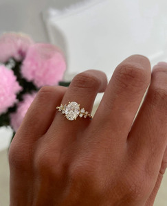 เพชรมอยส์ซอไนต์ทรงรีตัดเป็นก้อนแหวนแต่งงานสีเงินสเตอร์ลิงของเธอชุดเจ้าสาวครบรอบของขวัญผู้หญิง - Product Image 4