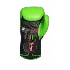 Guantes de Boxeo Muay Thai Profesionales Personalizados Modelo Twins Verde y Negro con Puño Largo, Cierre de Velcro, para Artes Marciales - Product Image 5