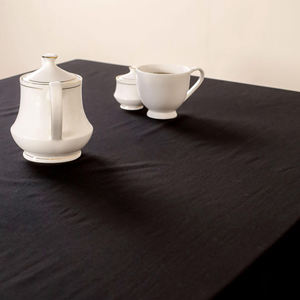 Nappe de table en coton noir de luxe, faite à la main, motif floral indien, pour la décoration de la maison, les cafés et les restaurants - Product Image 3