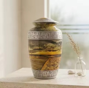 Urne funéraire de haute qualité en métal, grand format, avec paysage de plage au coucher du soleil et bandes florales argentées, pour cendres humaines d'adultes, avec couvercle. - Product Image 1