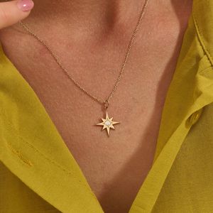 Collier pendentif étoile du Nord céleste en or jaune 14 carats avec diamant, collier élégant en forme d'étoile, cadeau raffiné pour elle - Product Image 3