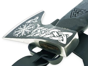 Hacha Vikinga Tomahawk con Diseño Celta, Cabeza de Acero al Carbono, Mango de Madera, Hacha de Supervivencia para Uso en Exteriores - Product Image 4