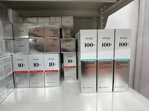 เซรั่มบำรุงผิวหน้าสูตรเกาหลี ช่วยลดรอยแดง ลดสิว ด้วยกรดอะซีเลอิก 10% และกรดไฮยาลูรอนิก 30 มล. - Product Image 3