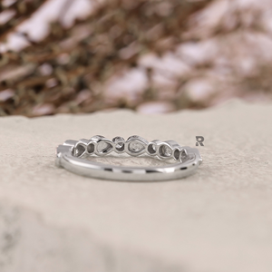 Anillo de Boda Apilable Leia Milgrain de 14K y 18K con Diamantes Redondos Cultivados en Laboratorio - Joyería Fina para Mujer, Regalo - Product Image 4
