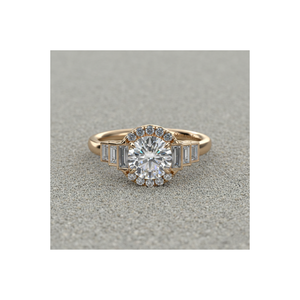 Anillo de compromiso con halo de diamantes cultivados en laboratorio Stonewels, corte central y piedras laterales, oro de 14K, certificado de lujo para novias, con engaste de púas - Product Image 1