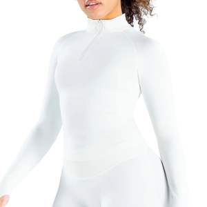 Chaqueta deportiva corta personalizada al por mayor para mujer, de manga larga con cremallera, transpirable, para gimnasio, yoga, correr, entrenamiento. - Product Image 4