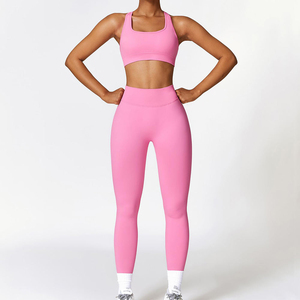 Ensemble de yoga rose 2 pièces : Soutien-gorge de sport à bretelles croisées et Leggings taille haute longueur intégrale effet froncé fessier, sans couture, en Spandex et Polyester - Product Image 5