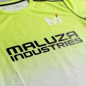 Conjunto completo de camiseta y pantalones cortos de fútbol sublimados personalizados, transpirables y que absorben la humedad, uniforme de fútbol para partidos profesionales - Product Image 4