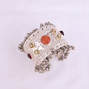 Bracelet ethnique en grenat hydro et orange œil de chat CZ pour femme |   Bijoux en laiton plaqué argent - Product Image 1