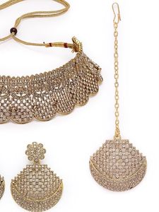 Parure de bijoux pour femme en alliage de zinc plaqué or, avec collier et boucles d'oreilles, ornée de cristaux, strass et perles d'imitation, motif floral - Style vintage - Product Image 2