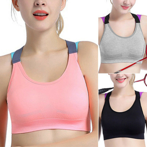 Sujetador deportivo rosa con cuello redondo, soporte medio, transpirable, top de yoga, diseño sin costuras, color sólido, de Run Apparel - Product Image 4
