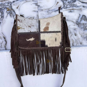 Sac bandoulière en cuir de vachette à franges en fourrure, patchs en cuir de vachette, sac à main en fourrure, sac bandoulière, sacs tendance style gypsy, vente chaude - Product Image 1