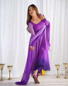Vestido Anarkali Kurti de Última Moda para Mujer con Tela de Alta Calidad, Detalles Elaborados y Falda Larga, Ideal para Bodas - Product Image 4