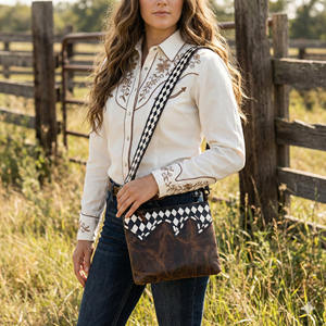 Sac à dos unisexe en cuir véritable fait main de style bohème vintage, avec fermeture éclair, protection RFID, design géométrique à carreaux, respectueux de l'environnement - Product Image 2