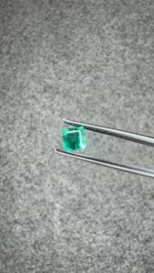 Émeraude Naturelle Zambienne 0,68 Ct, Pierre Précieuse Verte Géométrique Carrée Octogonale pour Bague Personnalisée, Pendentif, Bijoux de Luxe - Product Image 4