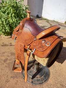 Silla de montar de cuero genuino color marrón, duradera, para caballo, en venta, diseños personalizables, silla de montar europea de cuero vintage clásica - Product Image 5