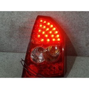 300 Luces Traseras Usadas Derechas CH3C03 - Product Image 2
