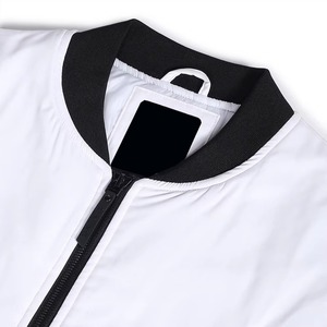 เสื้อแจ็คเก็ตบอมเบอร์สีขาวสำหรับผู้ชาย คอปกพับได้ เสื้อคลุมลำลองสำหรับฤดูใบไม้ร่วง ทรงเข้ารูป ผลิตจากวัสดุโพลีเอสเตอร์ - Product Image 5