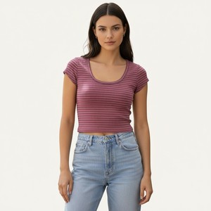 Camiseta de Verano de Manga Corta a Rayas para Mujer, de Alta Calidad, Corte Ajustado, Transpirable y de Secado Rápido, por Routine Vietnam - Product Image 1