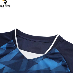 Maillot de football personnalisé avec logo imprimé, tenue d'équipe de sport, maillot de football à séchage rapide, designs d'uniformes de football bleus, ensemble de maillots de football - Product Image 3