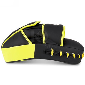 Almohadillas de entrenamiento avanzadas con forro de malla transpirable y cierre de velcro resistente para un ajuste estable - Product Image 2