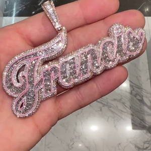 จี้เพชรโมอิสซาไนต์แท้สำหรับผู้หญิง จี้ชื่อแบบซ้อนชั้น สั่งทำชื่อได้ ตัวอักษรแบบเขียนด้วยลายมือ เงินแท้ 925 ชุบทองคำขาว 14k - Product Image 1