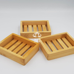 Support à Savon en Bambou Écologique Disponible – Plateau de Rangement pour Comptoir de Salle de Bain - Product Image 1