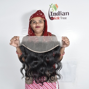 Extensiones de Cabello Humano Natural Ondulado Profundo sin Procesar, Ondas Corporales HD 13*4 Frontal, Venta al por Mayor desde Vietnam - Product Image 1