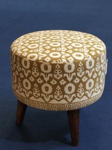 Taburete de madera convertible tradicional indio Ikat con estampado a bloques, hecho a mano, tapizado, decorativo, para dormitorio, con almacenamiento. - Product Image 3