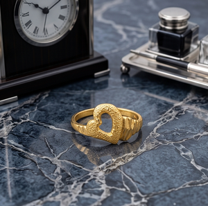 DIVYORO แหวนชุบทอง 22k ลายหัวใจคลาสสิกสำหรับผู้หญิง - Product Image 2