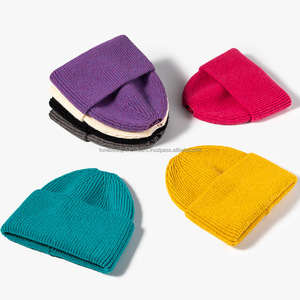 Gorro de Punto Jacquard Unisex, Spandex/Algodón, Patrón de Letras Azules, Bordado con Pedrería, Adulto, 56-58CM, Estilo Casual Urbano - Product Image 1