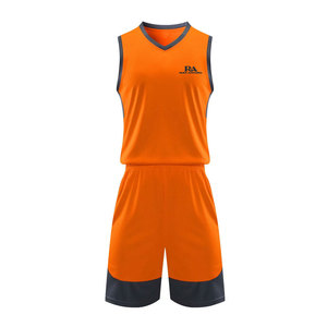 Uniforme de basket-ball en polyester léger, respirant et confortable de haute qualité avec logo personnalisé - Product Image 1
