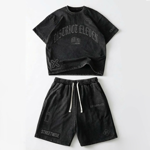 Camisetas de hombre de algodón 100% con estampado de diseñador de marca famosa, estilo hip-hop urbano, de lujo, con relieve personalizado, tallas grandes, conjunto corto, venta al por mayor - Product Image 1