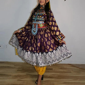Vestido Afgano Kuchi Hecho a Mano al por Mayor, Tela de la Mejor Calidad, Diseño de Bordado con Parches, Largo Natural, Patrón Afgano Kuchi - Product Image 6