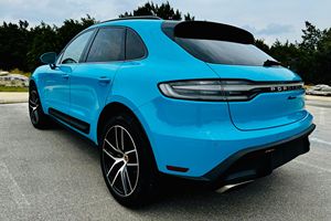 Porsche Macan SUV 2022 à prix réduit, prêt à être expédié dans le monde entier - Product Image 6