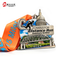 Médailles de course personnalisées de 15 milles, en alliage de zinc imprimé, récompense sportive pour les finalistes de course avec ruban et logo personnalisé