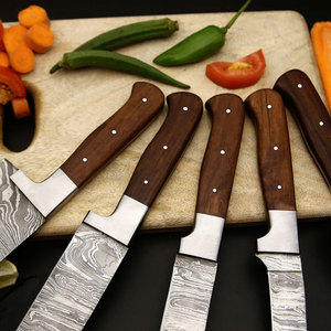 Ensemble de couteaux de chef en acier Damas artisanal avec étui en cuir, ensemble de couteaux de cuisine pour la cuisine à domicile et un usage professionnel - Product Image 5
